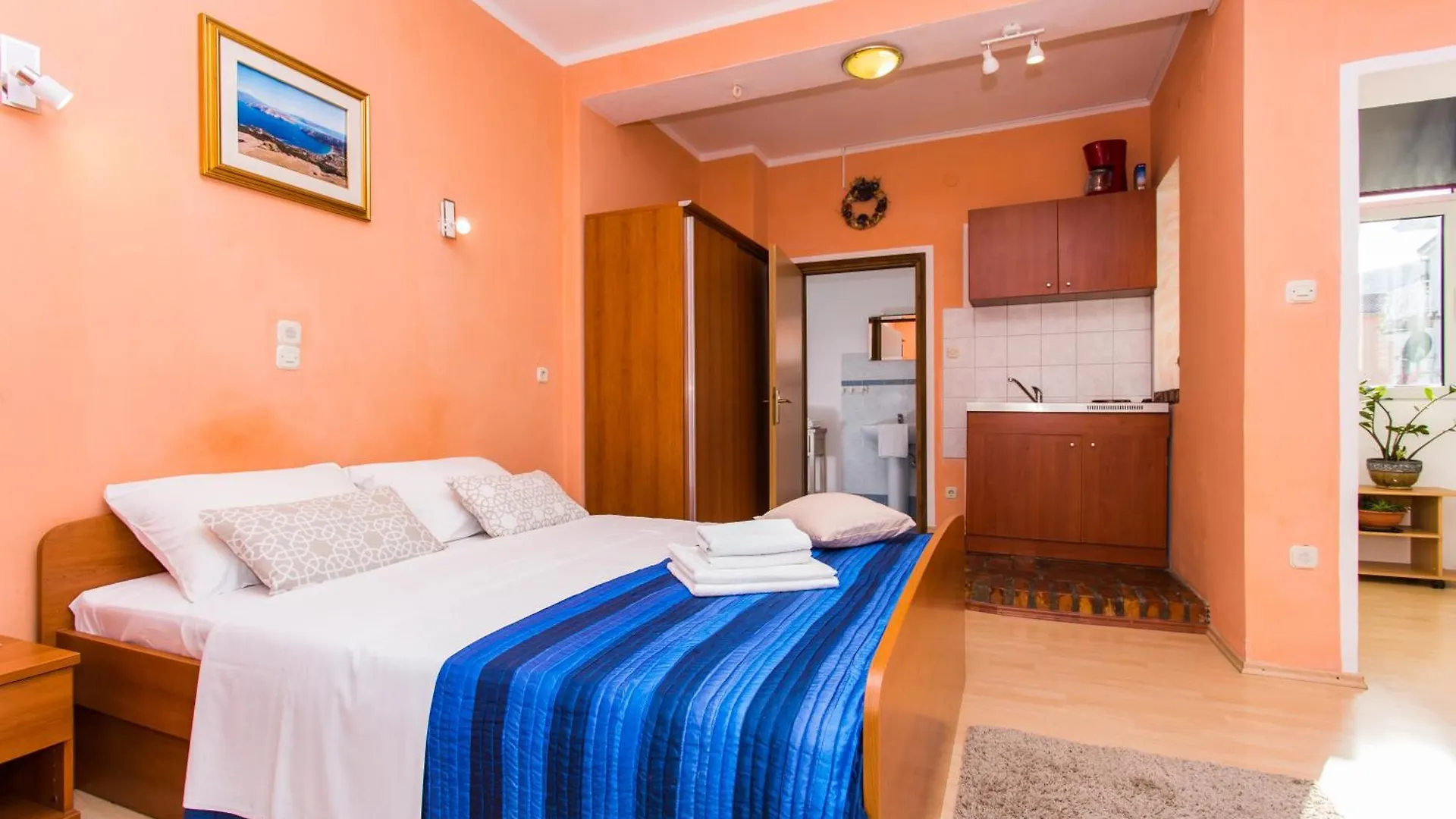 Apartments Luka 3 Baska  Croatia