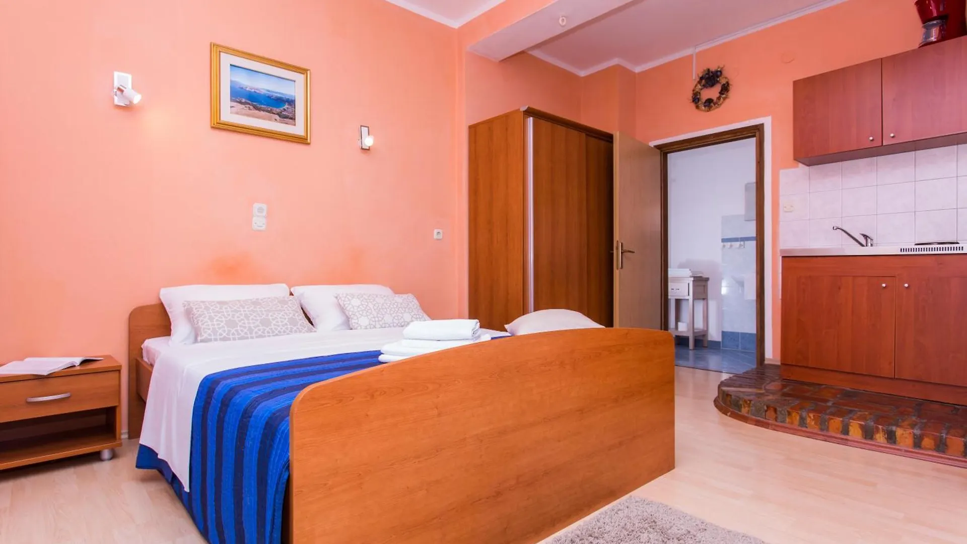 באסקה Apartments Luka 3 0*,