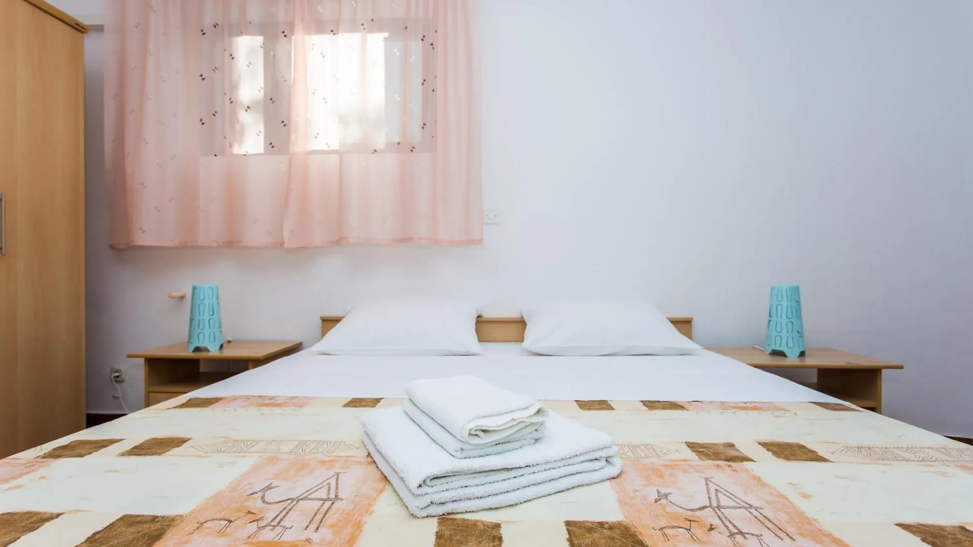 Apartments Luka 3 Baska