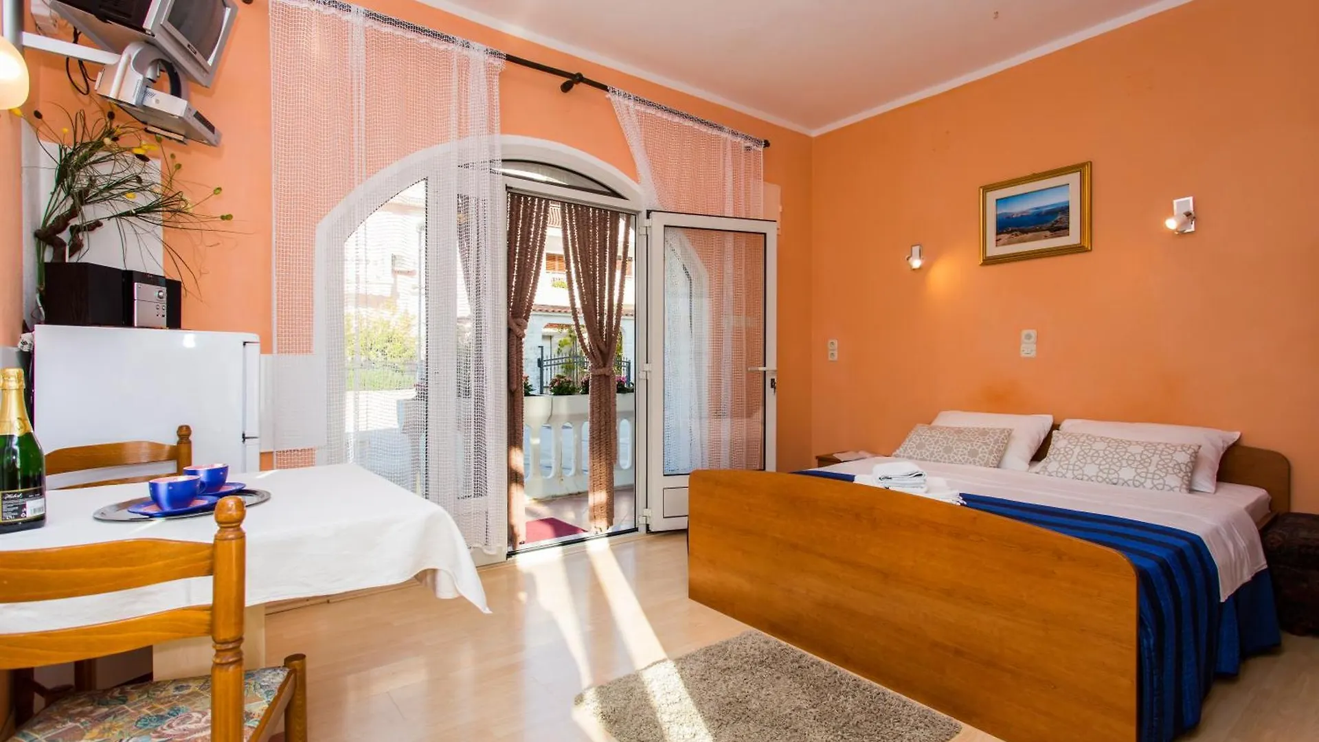 Apartments Luka 3 Baska  0*, Baska (Krk) Croatia