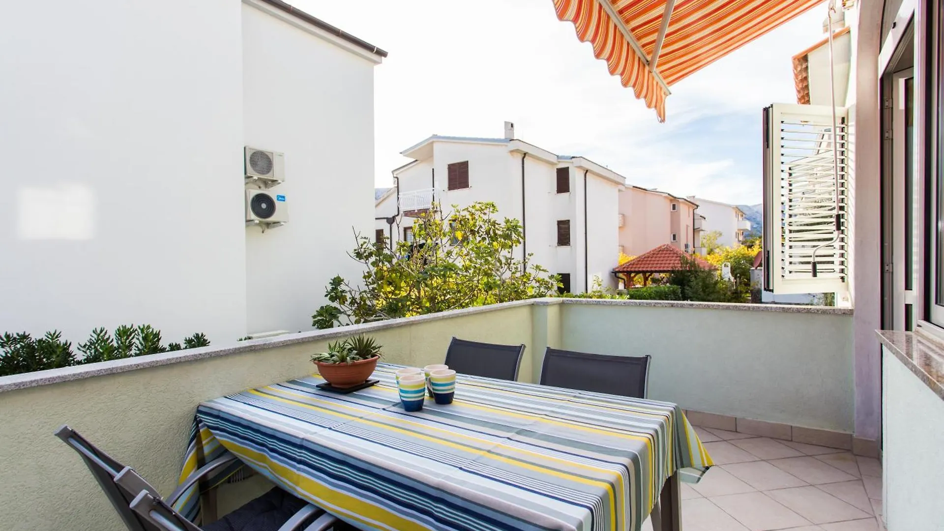 באסקה Apartments Luka 3