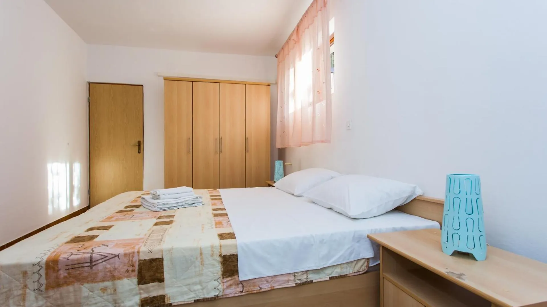 Apartments Luka 3 Baska